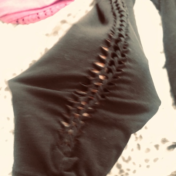 2 pairs of Victoria secret leggings small - Picture 6 of 7